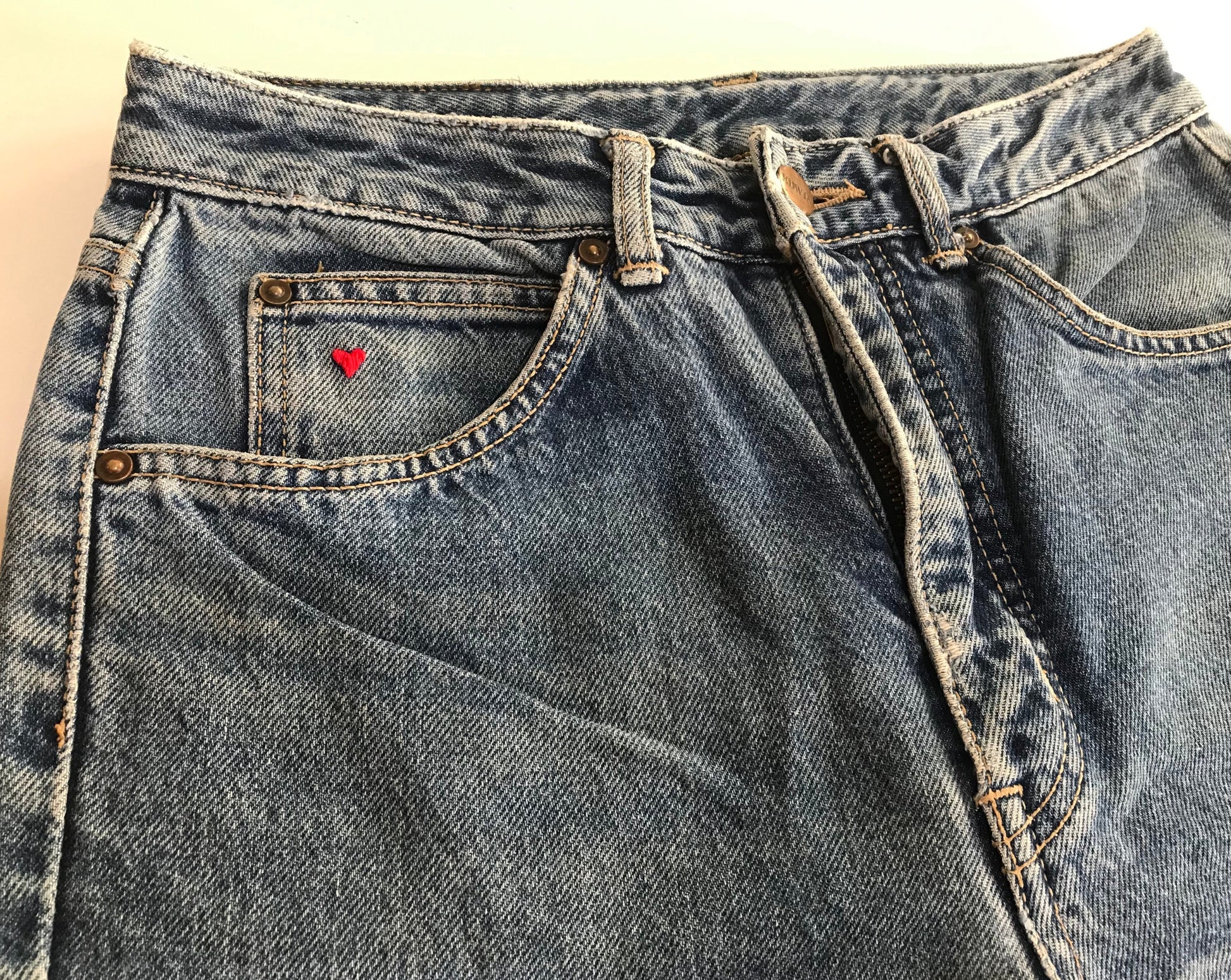 EDWIN London High Rise Slim with hand embroidery